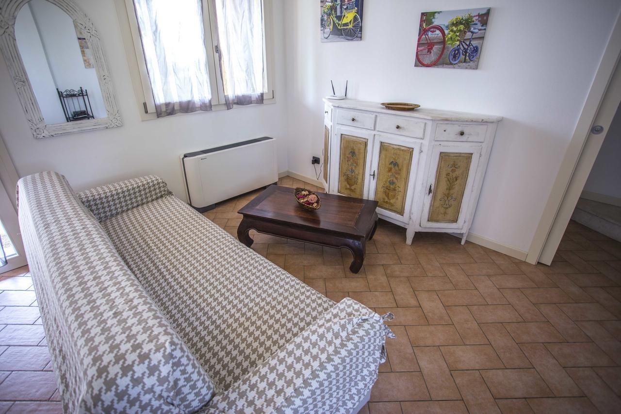 Moniga del Garda Residence Karina מראה חיצוני תמונה